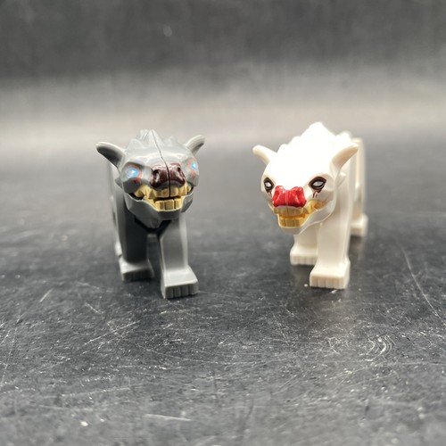 Set grey white wargs - &,