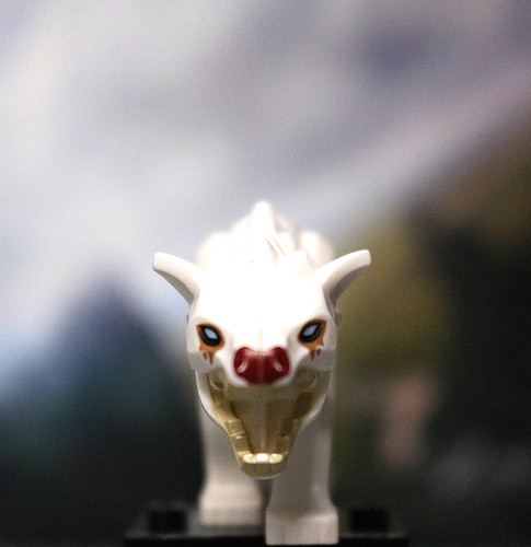 Lego the hobbit white warg - lego,
